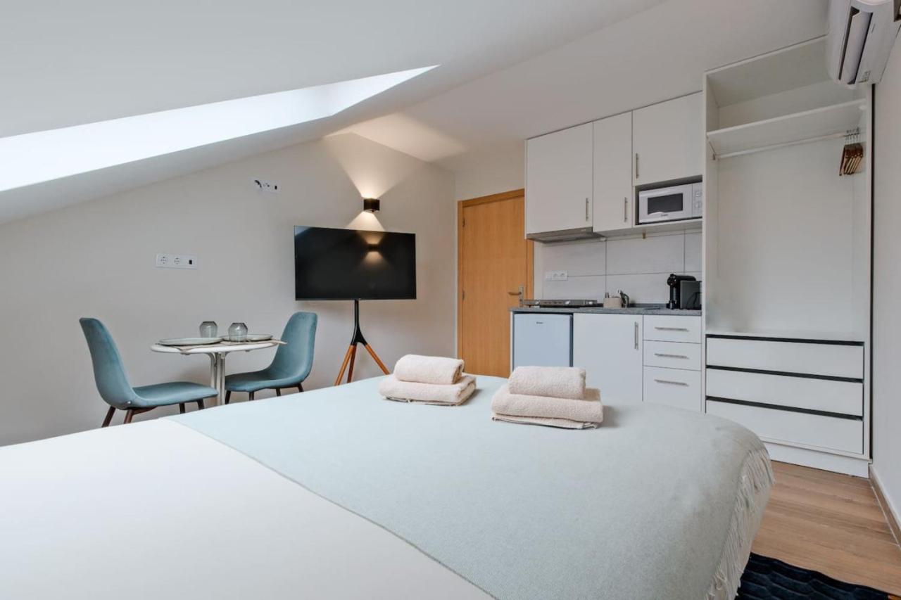 Apartamento Lovely Fully Equipped Near Subway N11 - Shared Bathroom With Another *