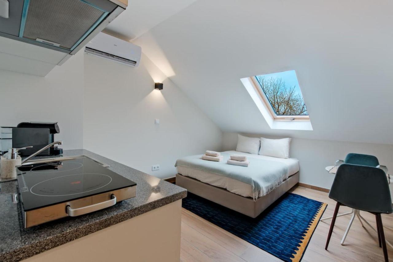 Lovely Fully Equipped Near Subway N11 - Shared Bathroom With Another Apartamento Lisboa